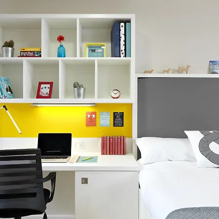 Student Castle Apartment